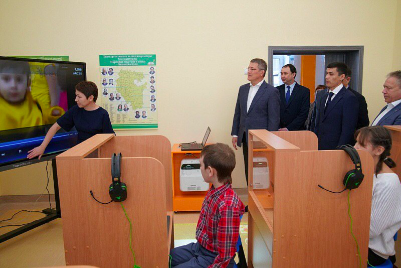 Радий Хабиров посетил школу №44